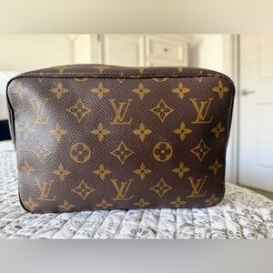 Louis Vuitton Monogram Brown Toiletry Bag Cosmetic Bag